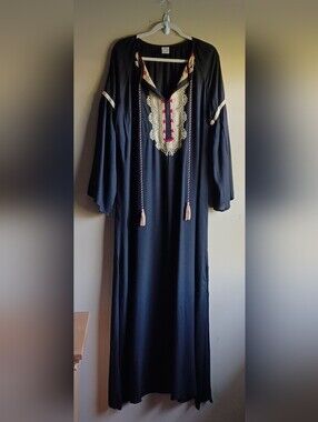 SouQ Chic Embroidered Kaftan Dress In Black L